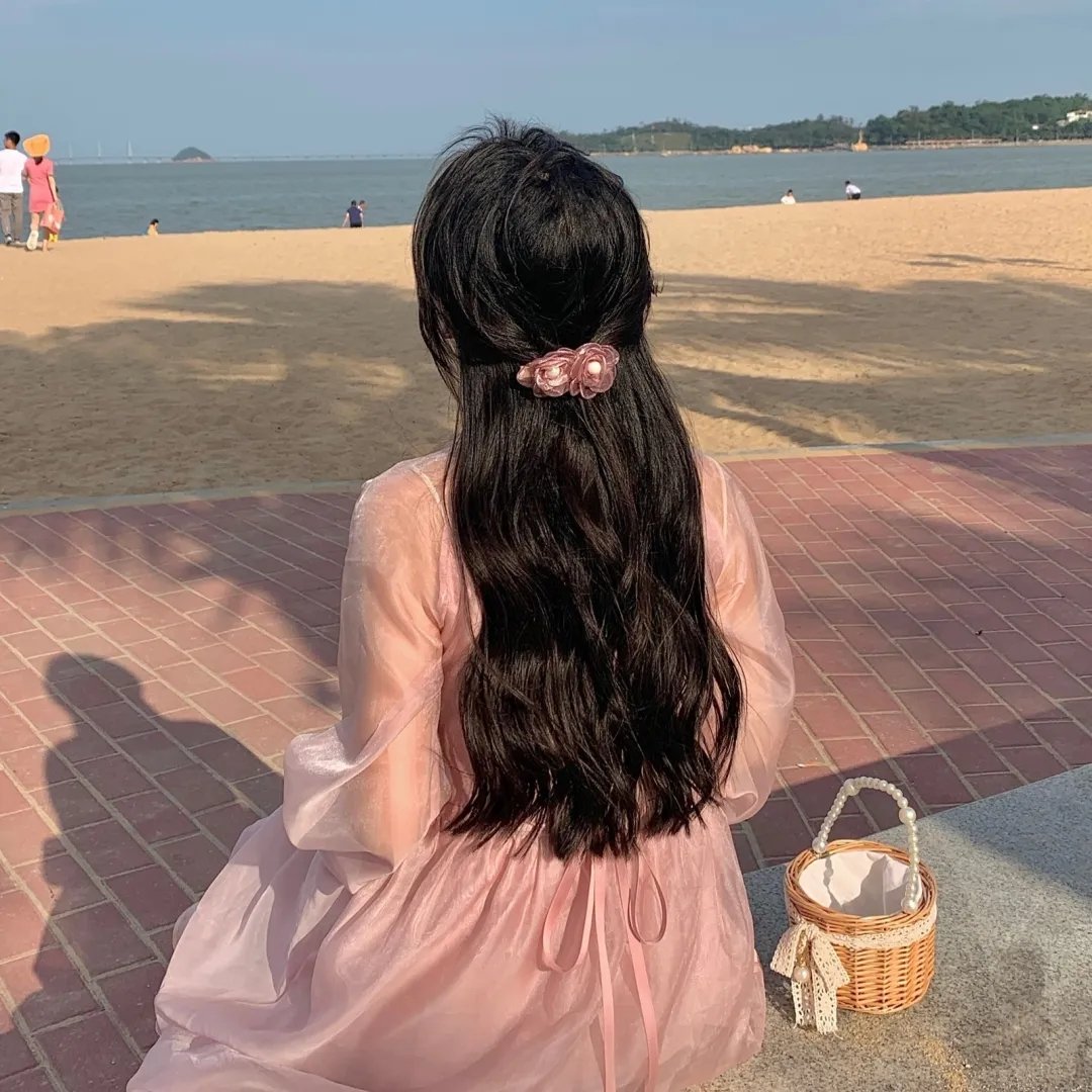 艾薇和豆豆:鬼怪快快走